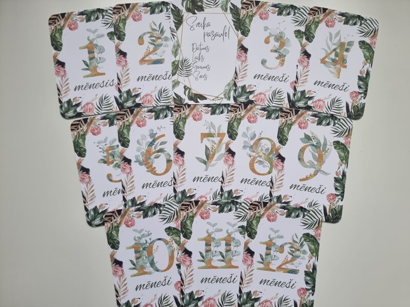 Zaļās mēneškartiņas ar ziediem